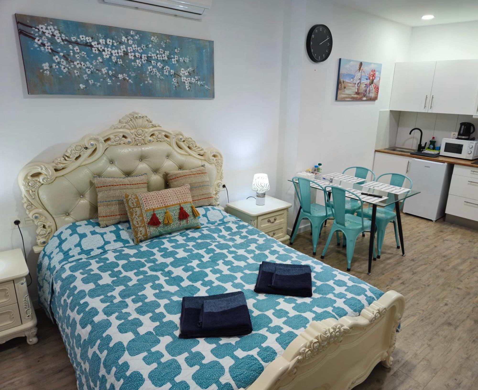 Apartamentos Zanca City Center Free Luggage Storage Малага Екстер'єр фото